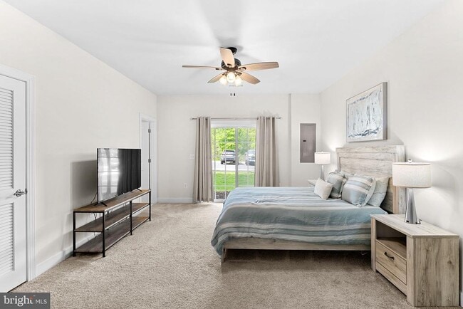 Building Photo - 15292 Westham Ct