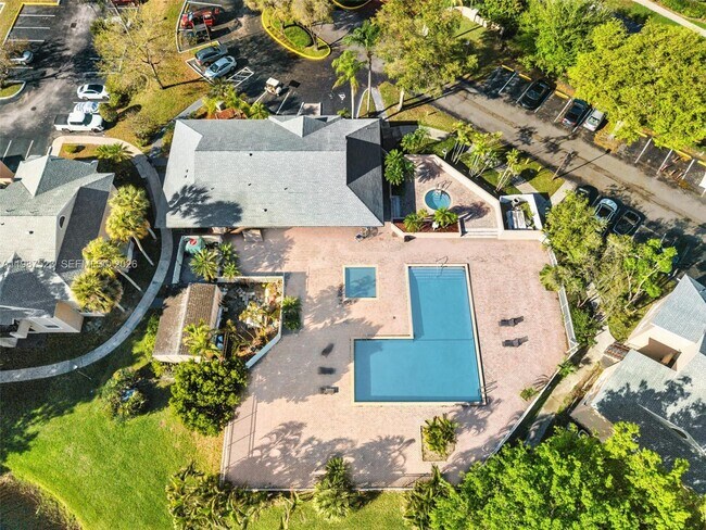 Building Photo - 1701 NW 96th Terrace