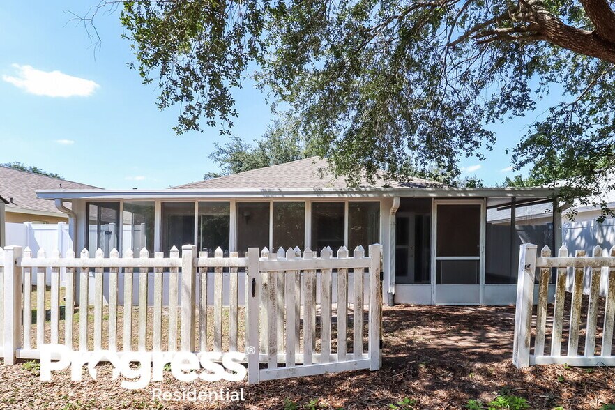 Building Photo - 6713 Summer Cove Dr