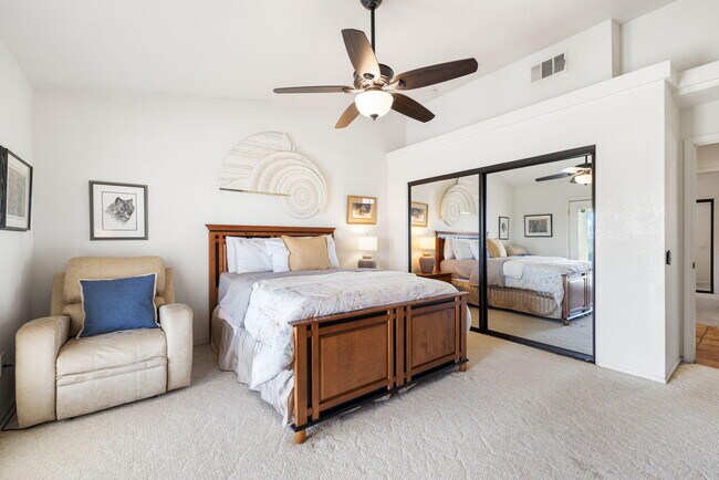 Building Photo - 48638 Hepburn Dr