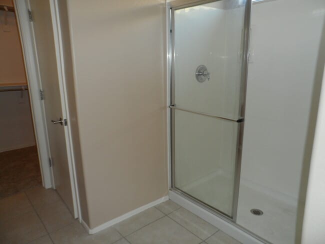 Building Photo - Beautiful 3bd/2ba Home in Gated Community