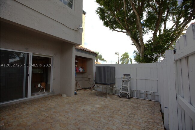 Building Photo - 6475 SW 129th Ave