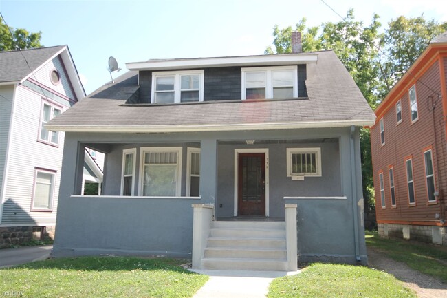 Primary Photo - 3 br, 1.5 bath House - 729 W Vine St 6 mon...