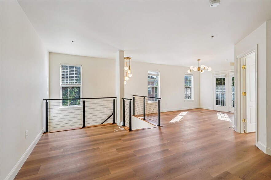 Building Photo - 604 Highland Ridge Ave