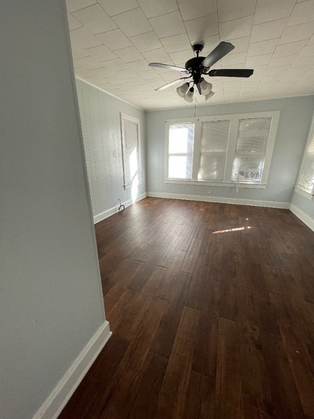 Building Photo - 714 W Main St