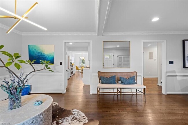 Building Photo - 809 Virginia Ave