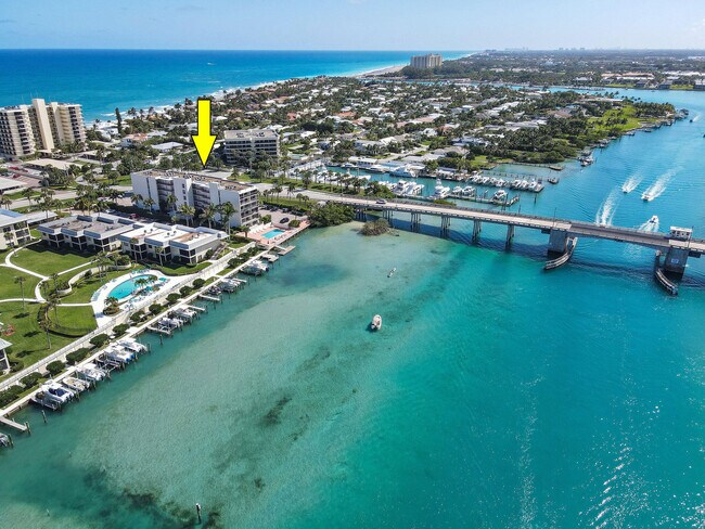 Building Photo - 225 S Beach Rd