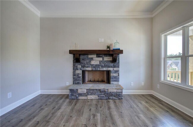 Building Photo - 315 Arbor Cir