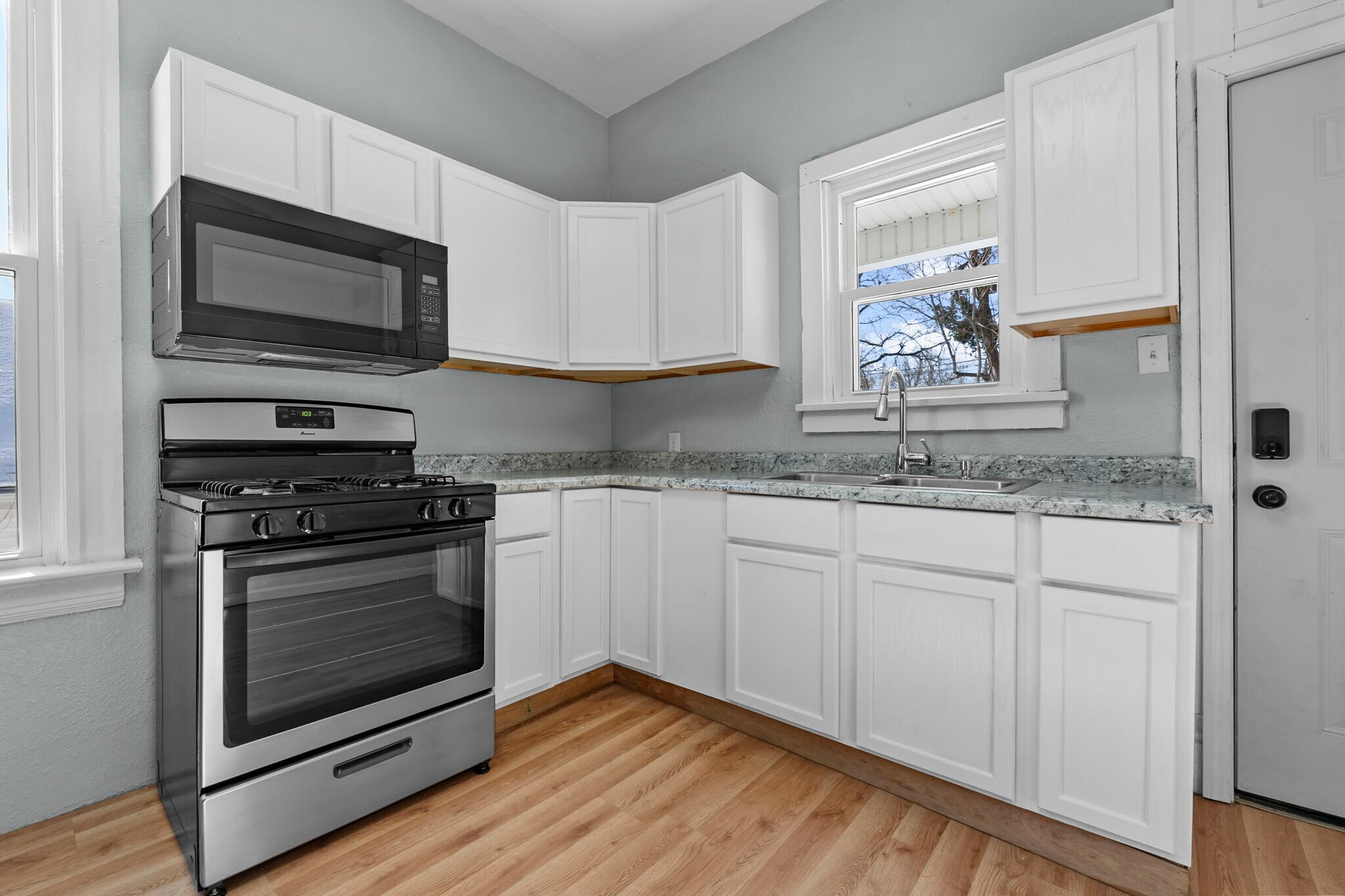 Building Photo - 1237 N Spanish St