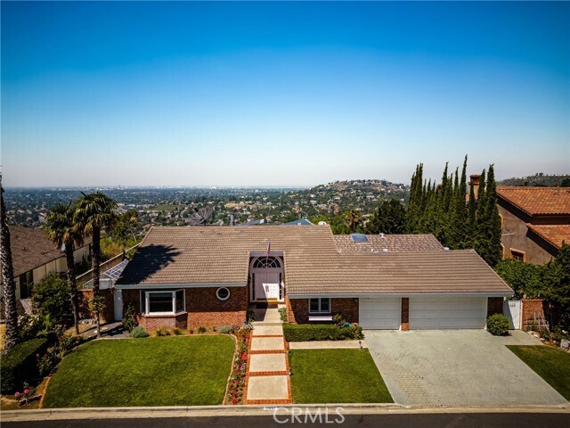 Building Photo - 11081 Hunting Horn Dr