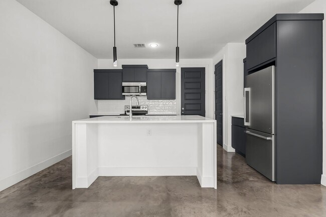 Building Photo - 3004 Alpha Wolf Ct