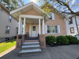 Primary Photo - 606 Bedford Rd