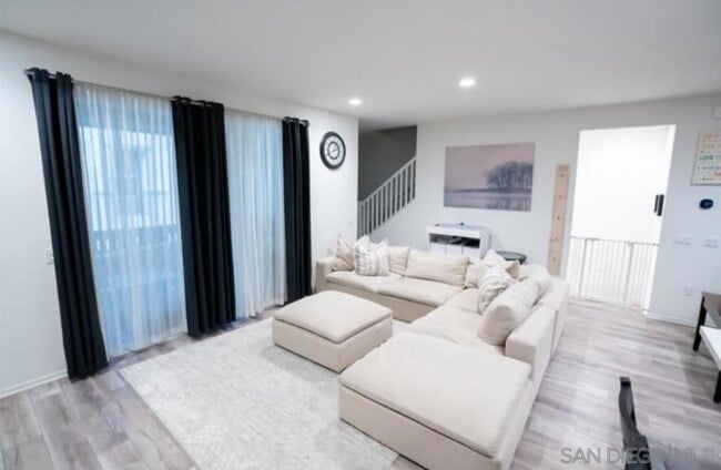 Building Photo - 1594 San Miguelito