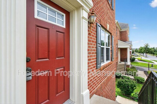 Building Photo - 7629 Hamelin Ln