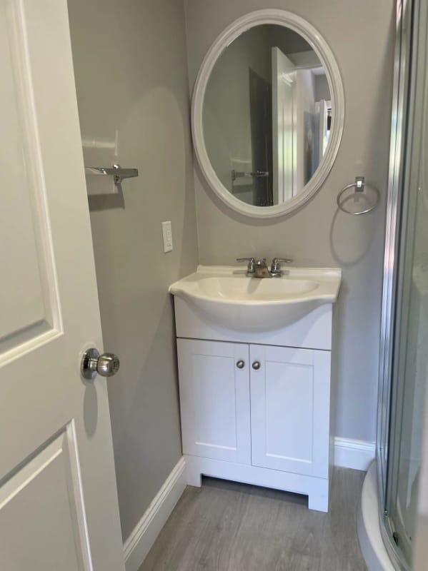 Building Photo - 570 Charmingdale Rd