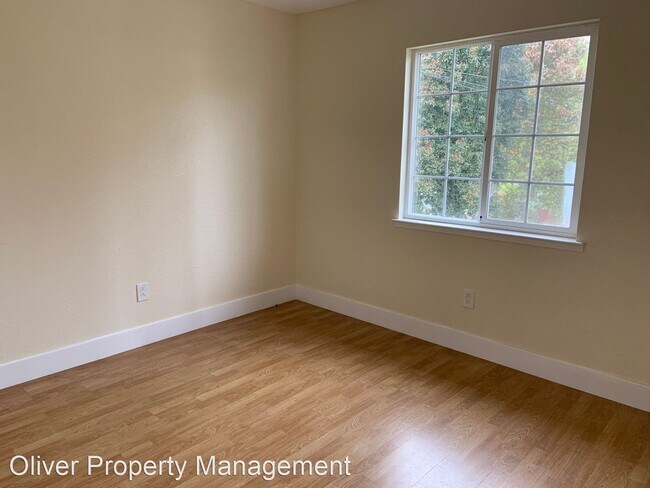 Building Photo - 3 br, 1 bath House - 19 A Miller Rd