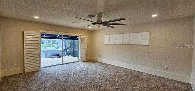 Building Photo - 2871 Coral Way