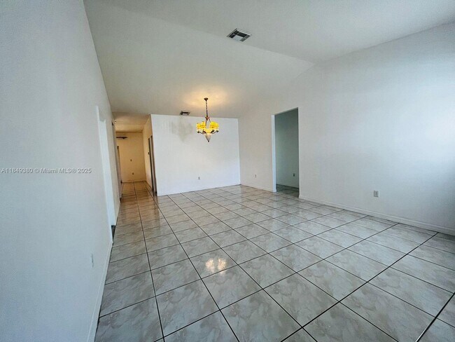 Building Photo - 16244 SW 95th St