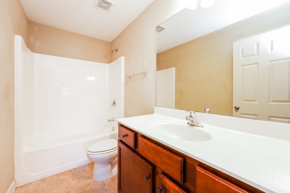 Building Photo - 2115 Malanga Ct