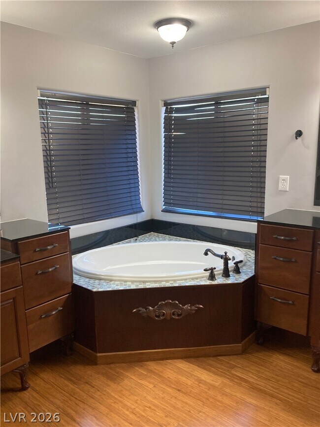 Building Photo - 7020 N Albatross Attic St