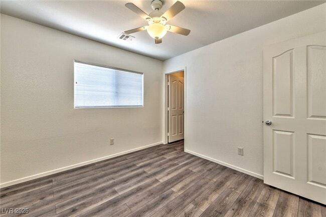 Building Photo - 577 Lapford St