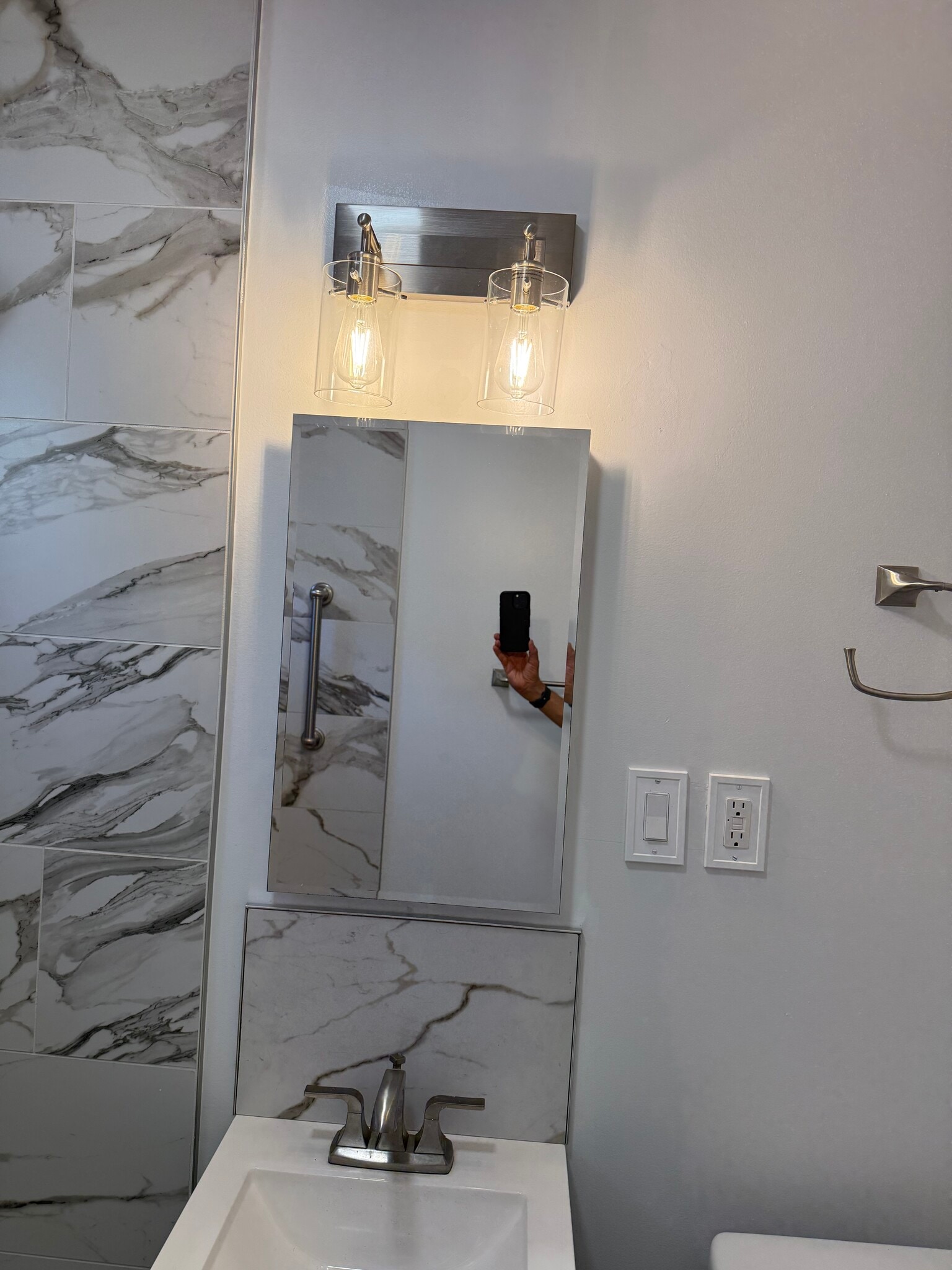 Building Photo - 2734 Lytelle Pl