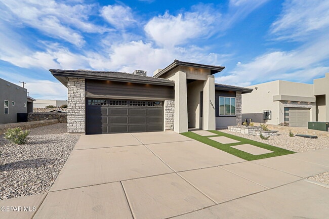 Building Photo - 12929 Powick Dr