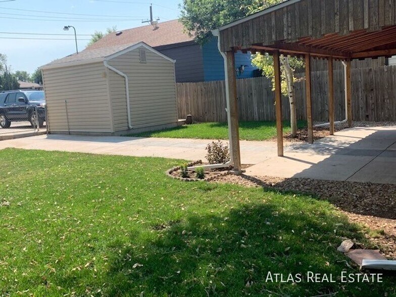 Building Photo - 12 Zenobia St