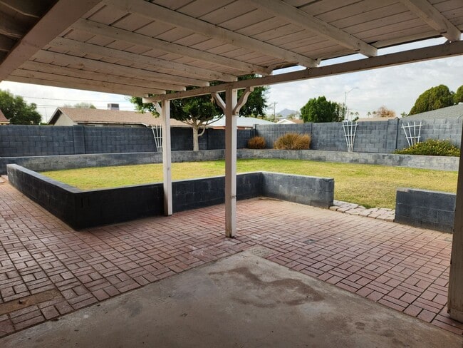 Building Photo - Beautiful South Scottsdale Home for Rent!