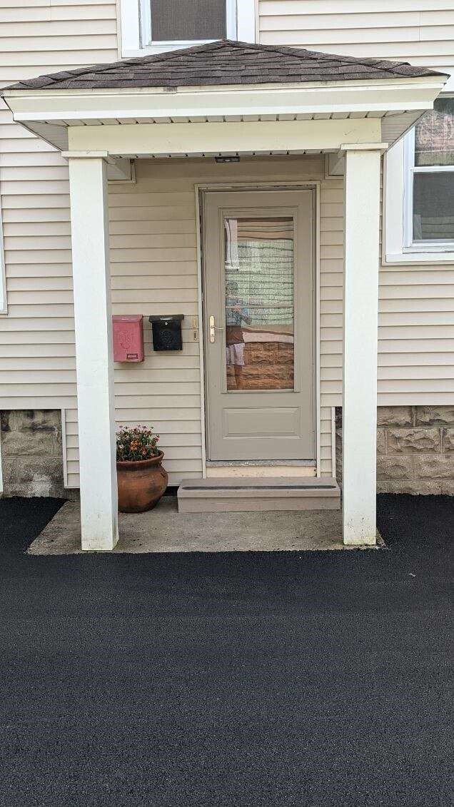 Side Entrance for both Units. - 61 Hirschfield Dr