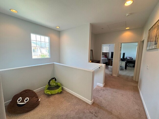 Building Photo - Beautiful House in Wolfcreek- Close to Pec...