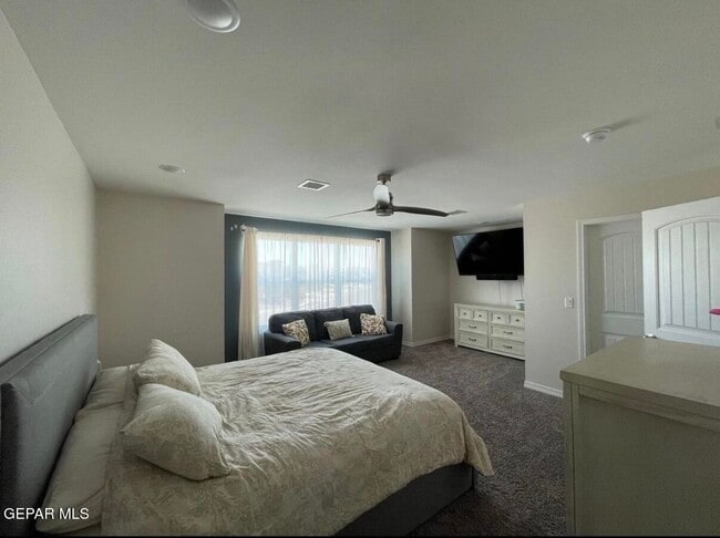Building Photo - 420 Villa Socorro Pl