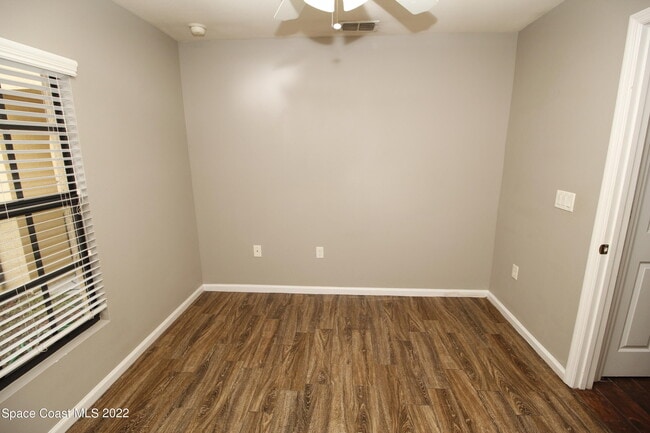 Building Photo - 1265 Luminary Cir