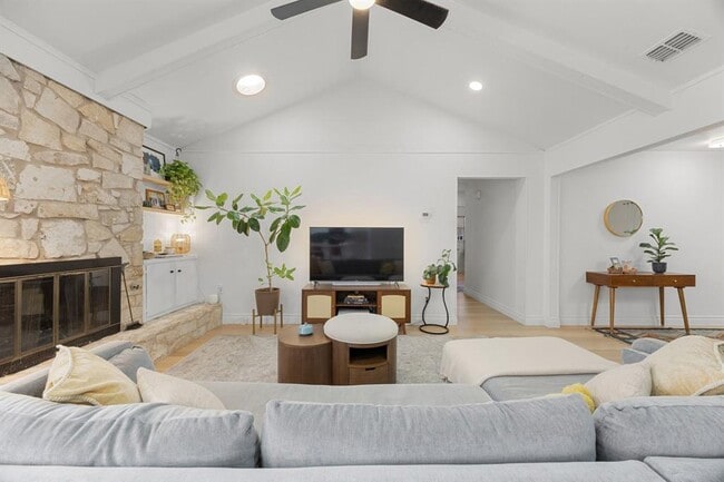 Building Photo - 1514 Desert Quail Ln