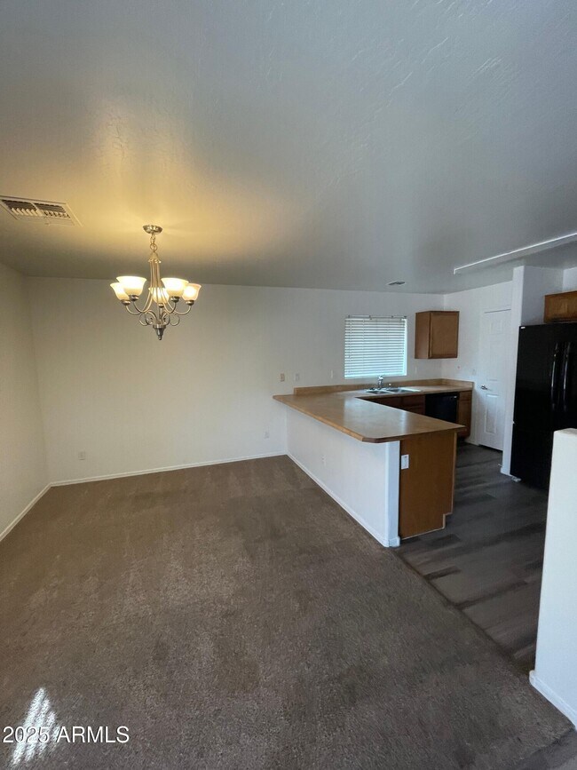 Building Photo - 5707 S 31st Dr