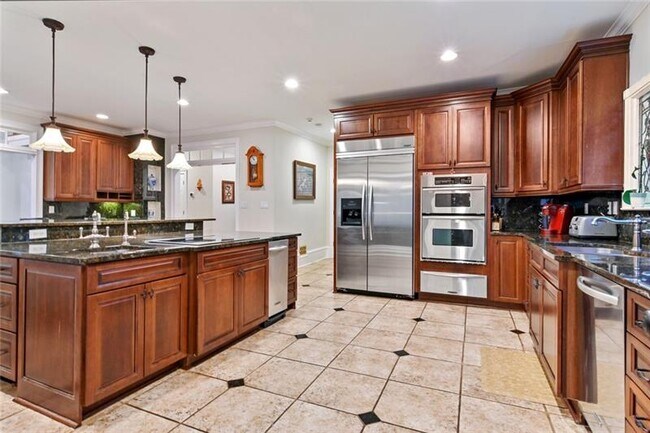 Building Photo - 80 Gladwyne Ridge Dr