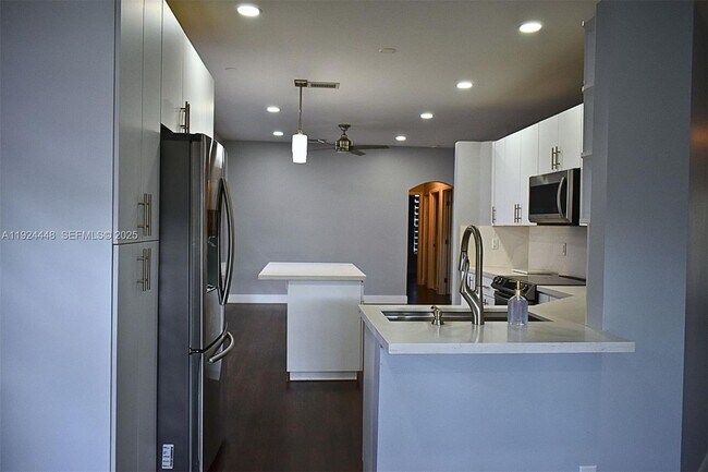 Building Photo - 6254 NW 38th Dr