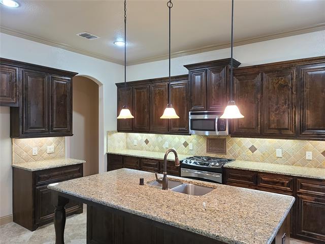 Building Photo - 2282 Kittyhawk Dr