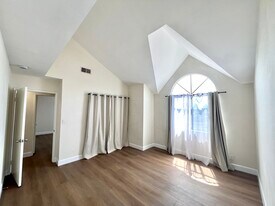Building Photo - 3161 Weldon Ave