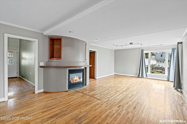 Building Photo - 1334 K St