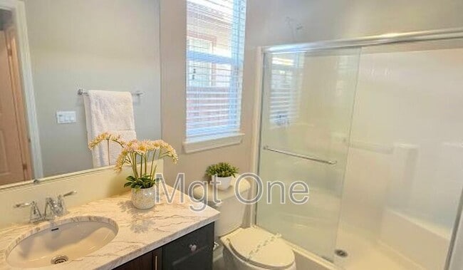 Building Photo - 28244 Millstream Ct