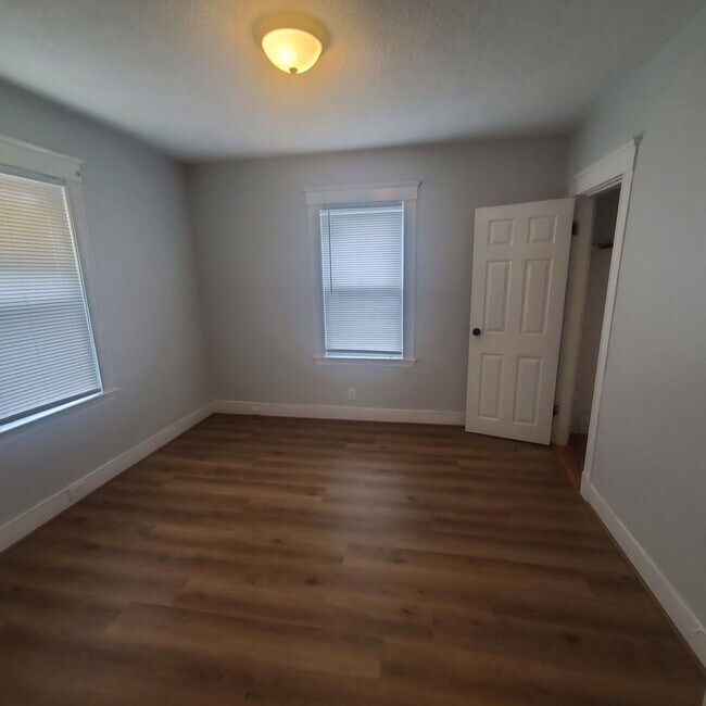 Building Photo - 43 Osceola St