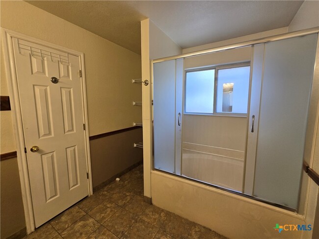 Building Photo - 2160 Cornerstone Dr