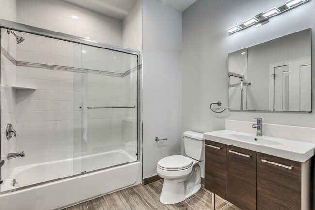 Building Photo - 330 Cambridge St