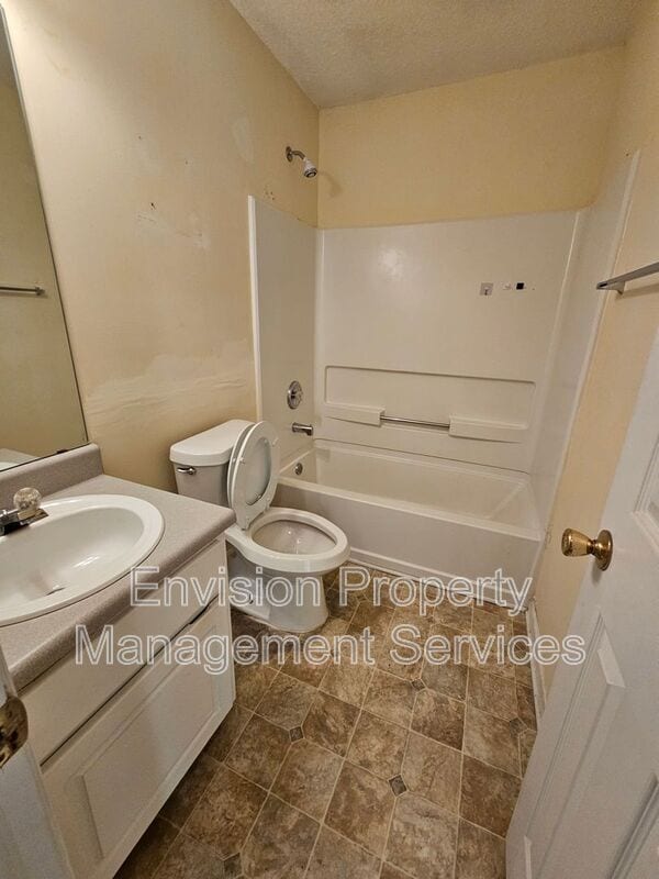 Building Photo - 3989 Meadow Glen Way