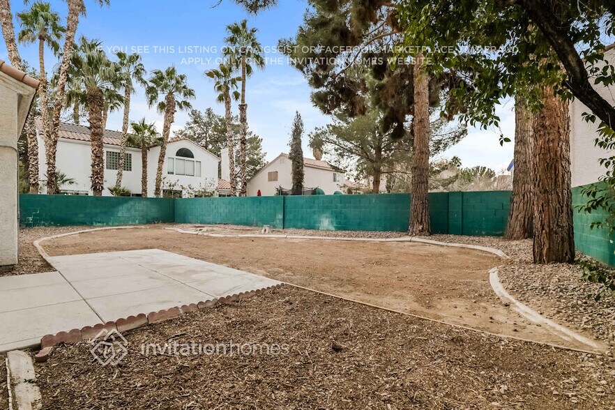 Building Photo - 7749 Brook Valley Dr