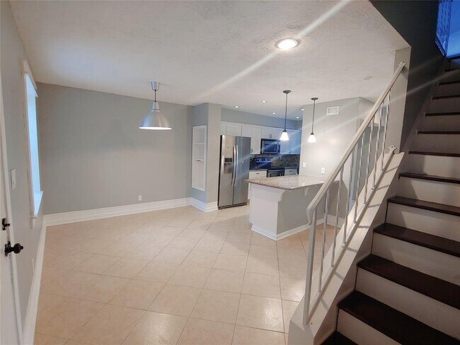 Building Photo - 11550 Chimney Rock Rd