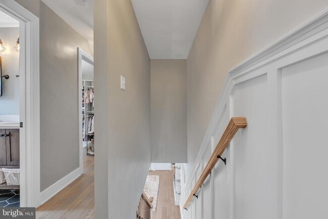 Building Photo - 429 Hurst St