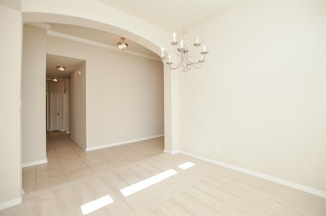Building Photo - 3807 Broken Pine Ct