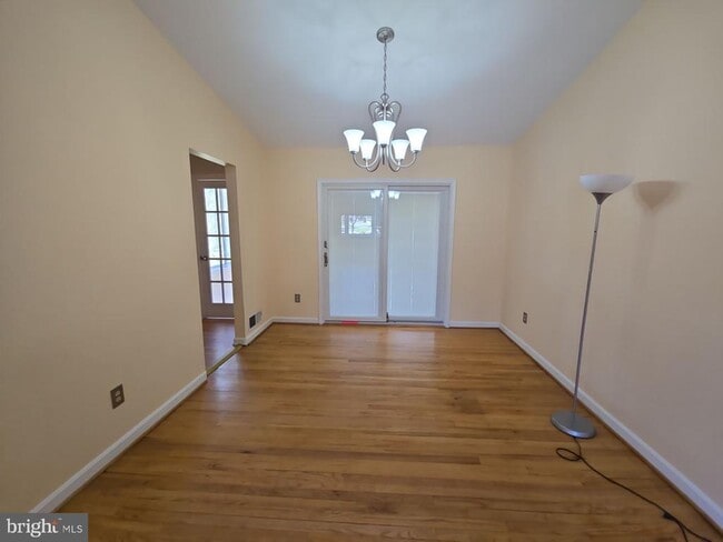 Building Photo - 1615 Ladd St